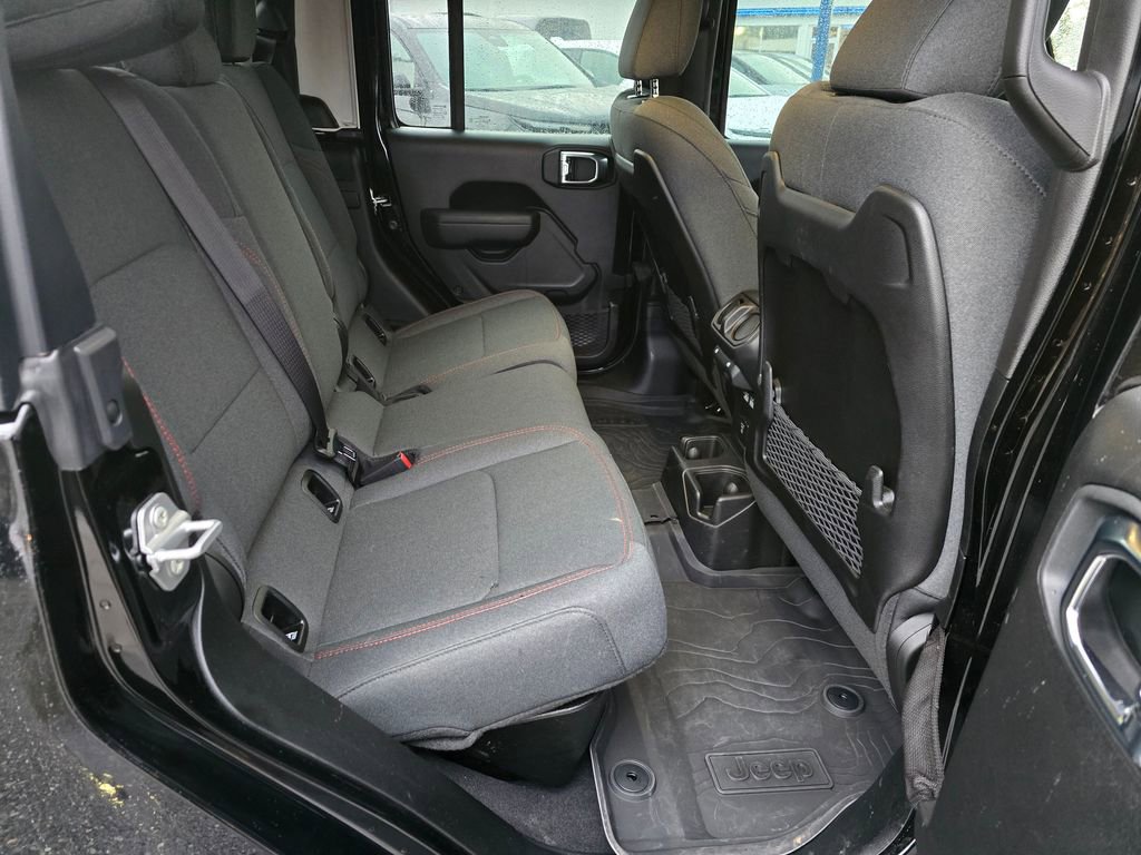 Used 2025 Jeep Gladiator Rubicon image 14