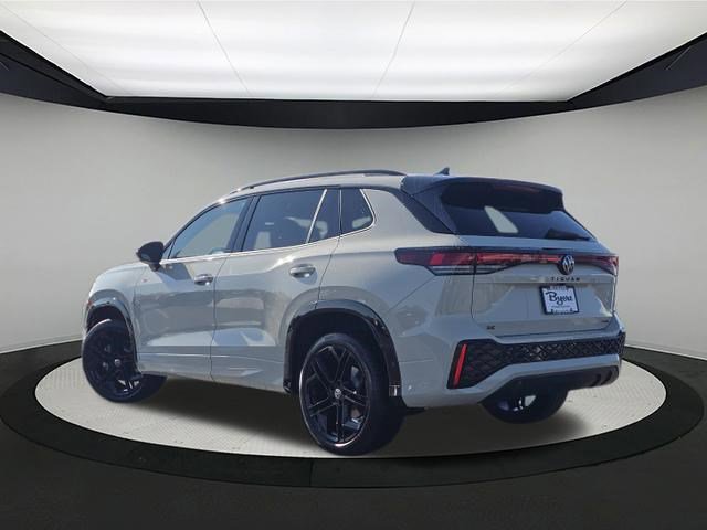 New 2026 Volkswagen Tiguan SE R-Line image 5