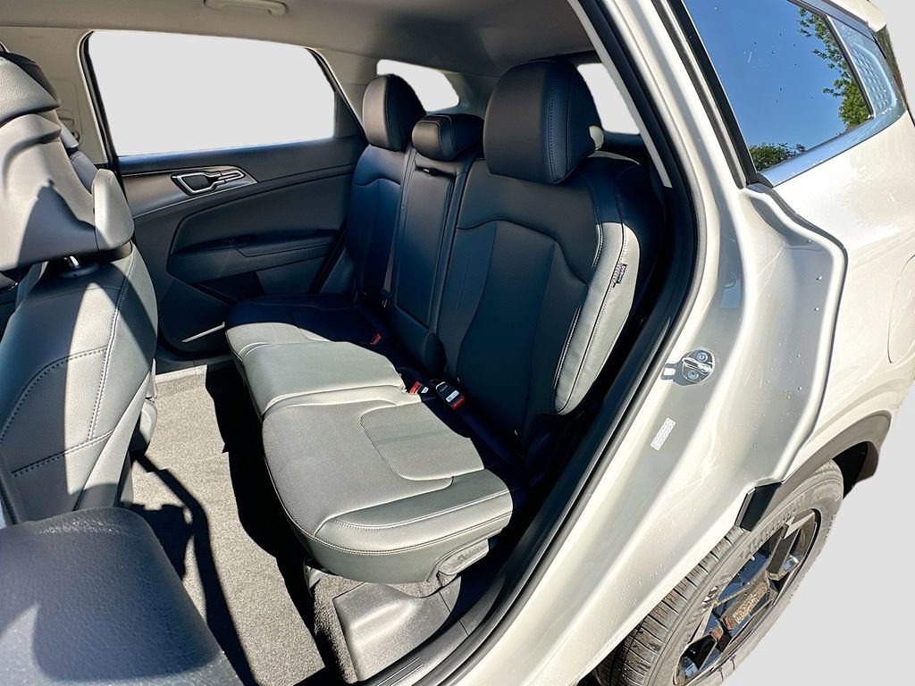 New 2026 Kia Sportage EX image 23