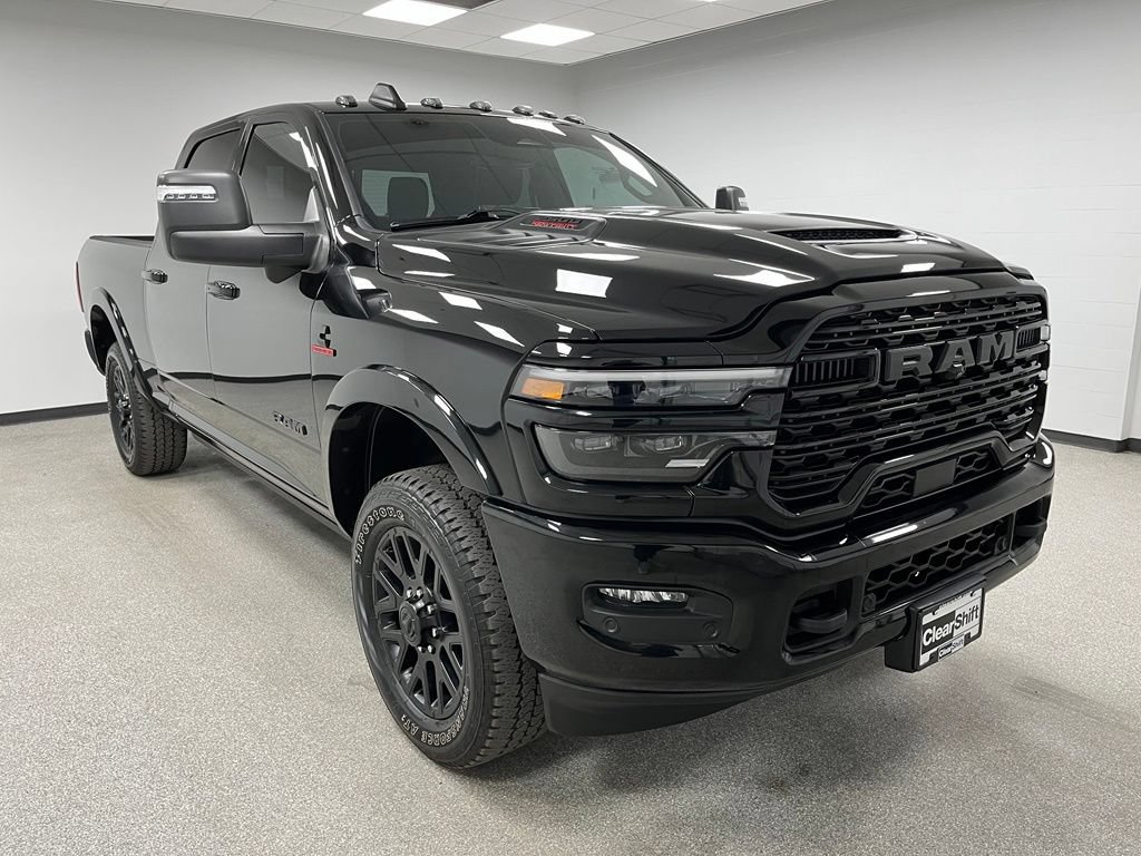 Used 2025 RAM 2500 Limited AWD/4WD image 2