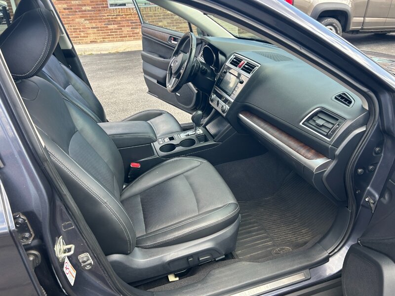 Used 2015 Subaru Outback 3.6R Limited AWD/4WD image 11