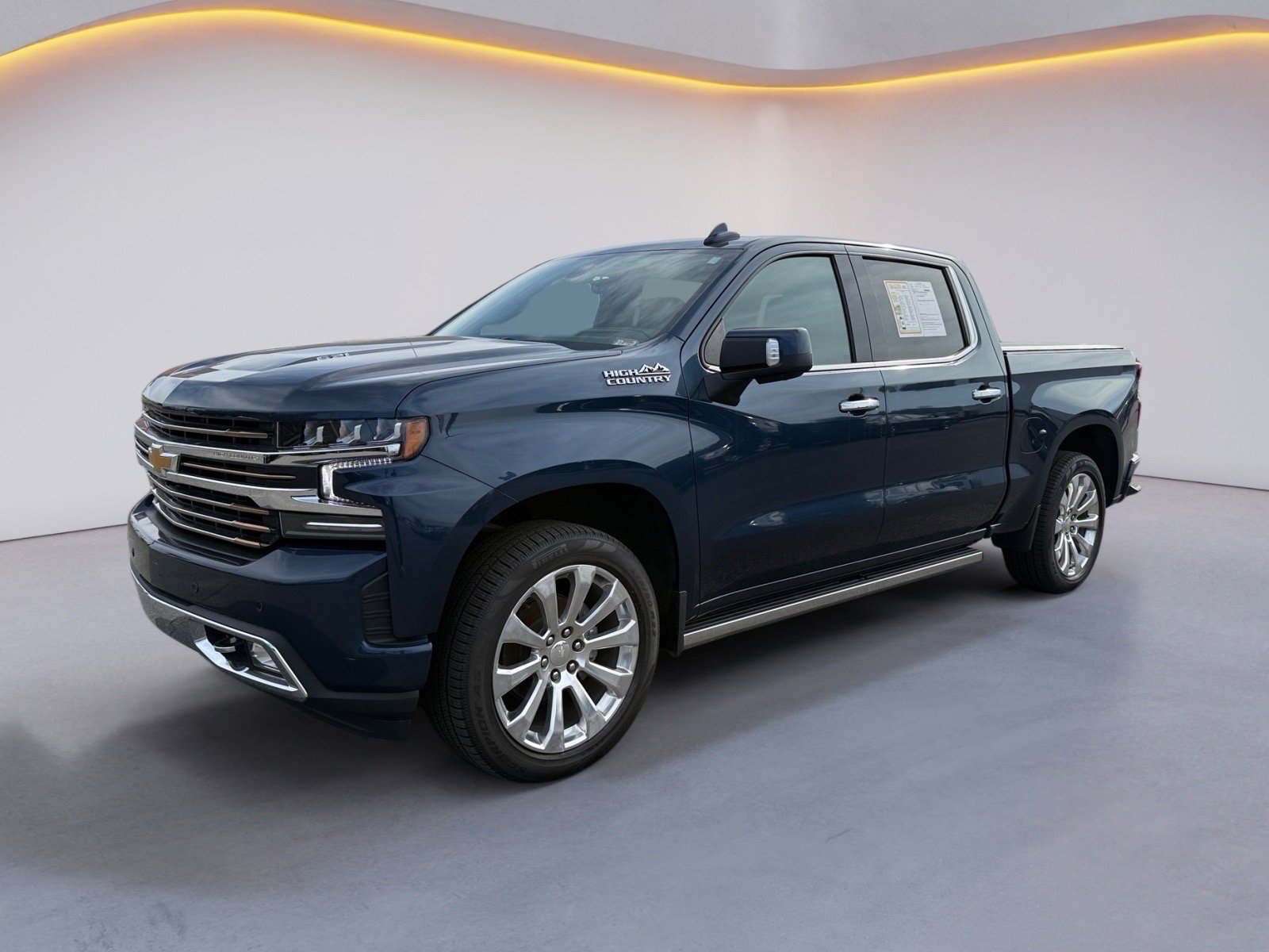 Used 2021 Chevrolet Silverado 1500 High Country w/ Technology Package image 7