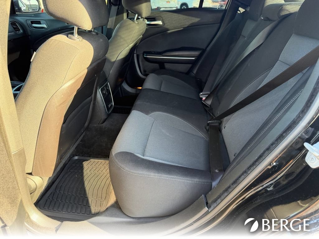 Used 2016 Dodge Charger SE w/ Popular Equipment Group RWD image 27