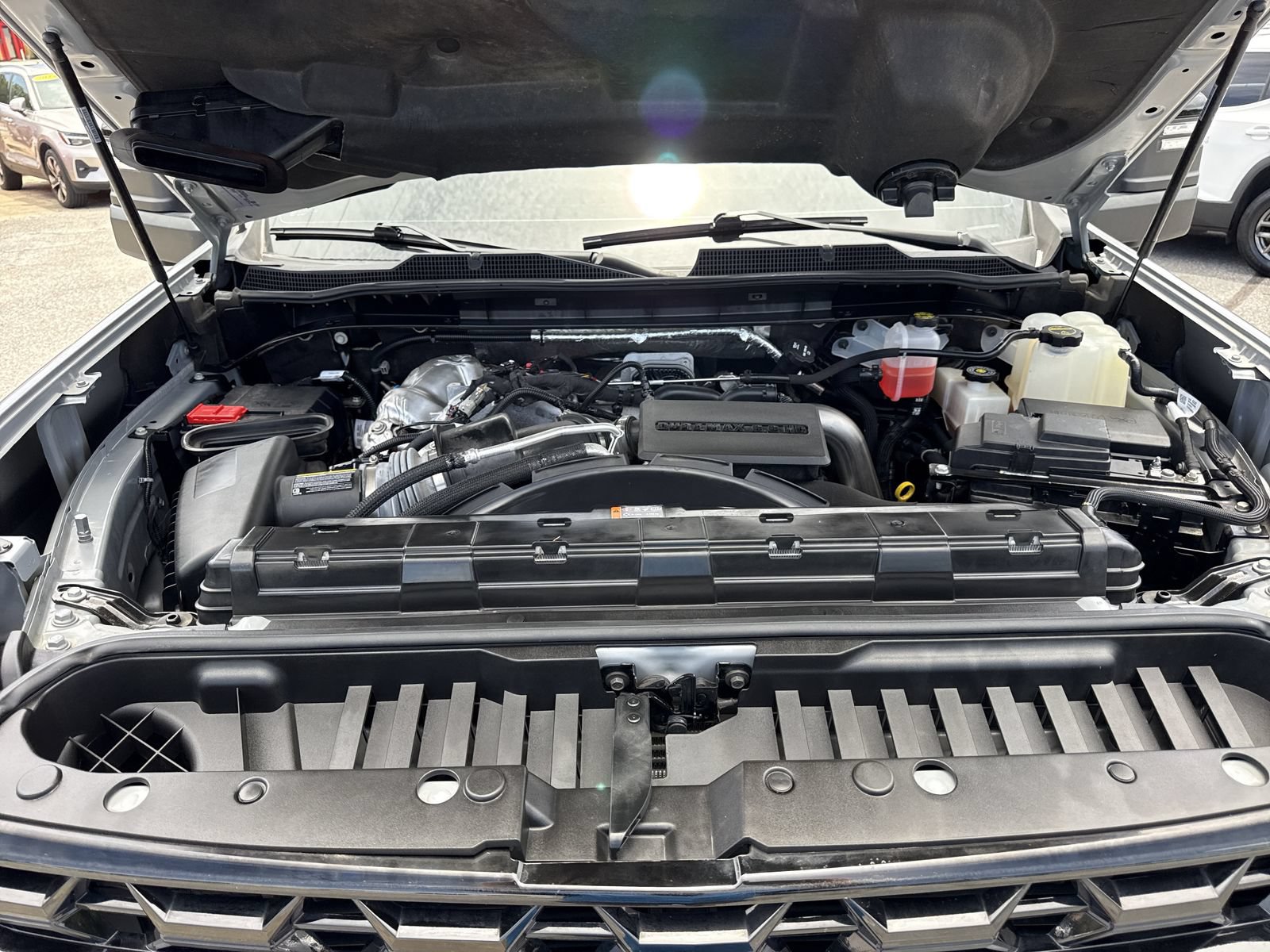 Used 2025 Chevrolet Silverado 2500 ZR2 w/ Technology Package AWD/4WD image 44
