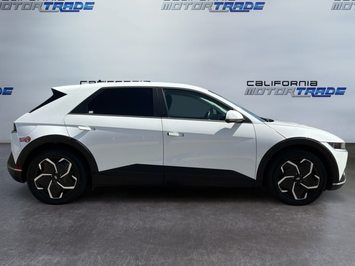 Used 2024 Hyundai Ioniq 5 SEL RWD image 4