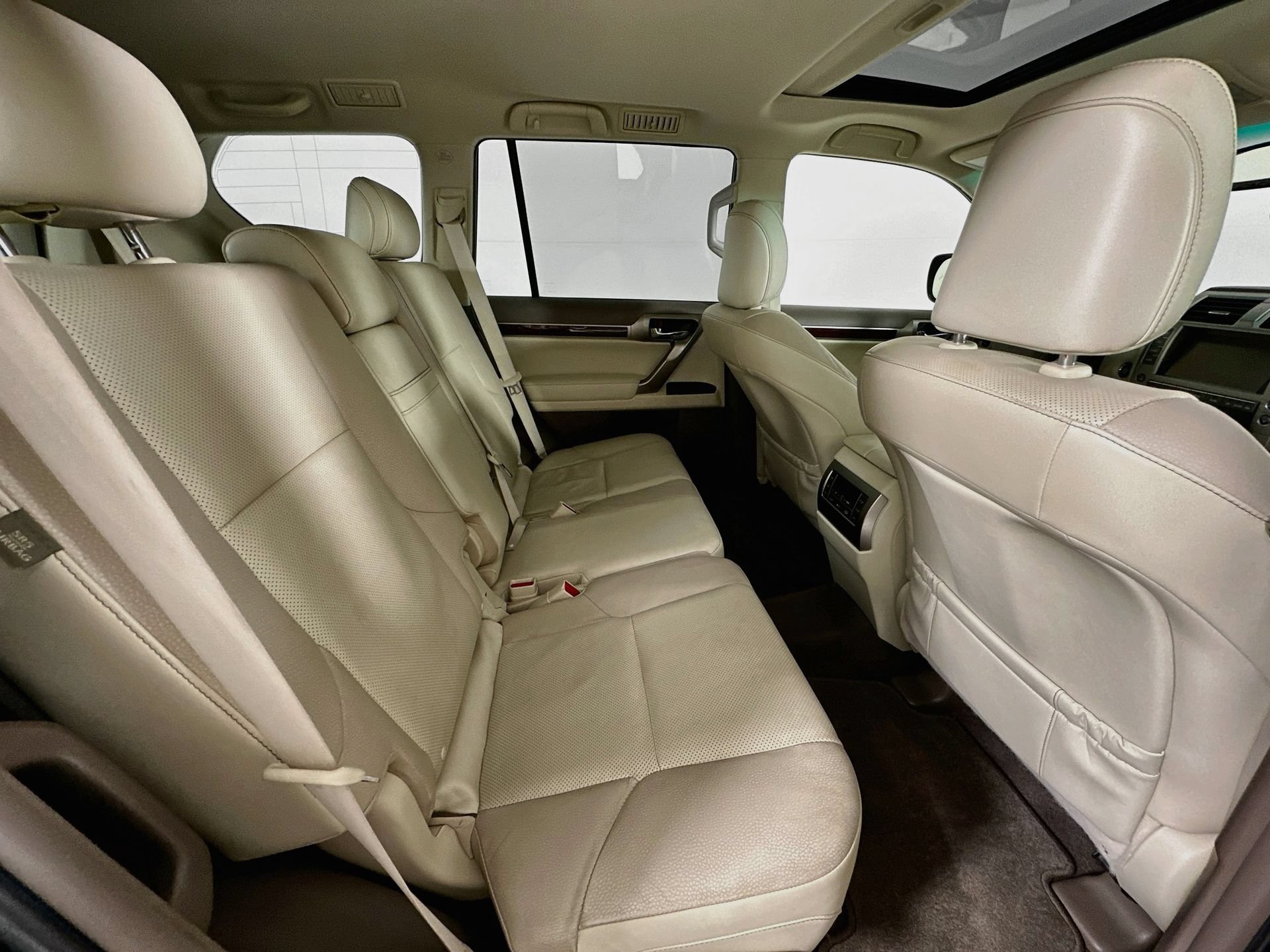 Used 2017 Lexus GX 460 Premium w/ Premium Package AWD/4WD image 29