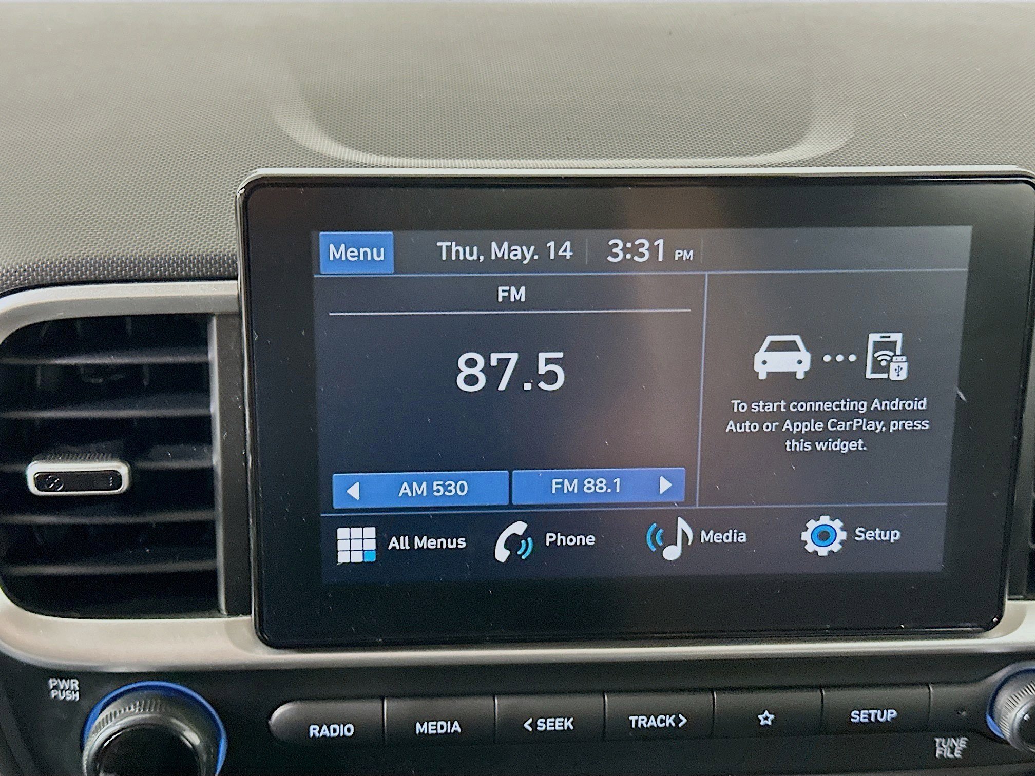 Used 2025 Hyundai Venue SEL FWD image 21