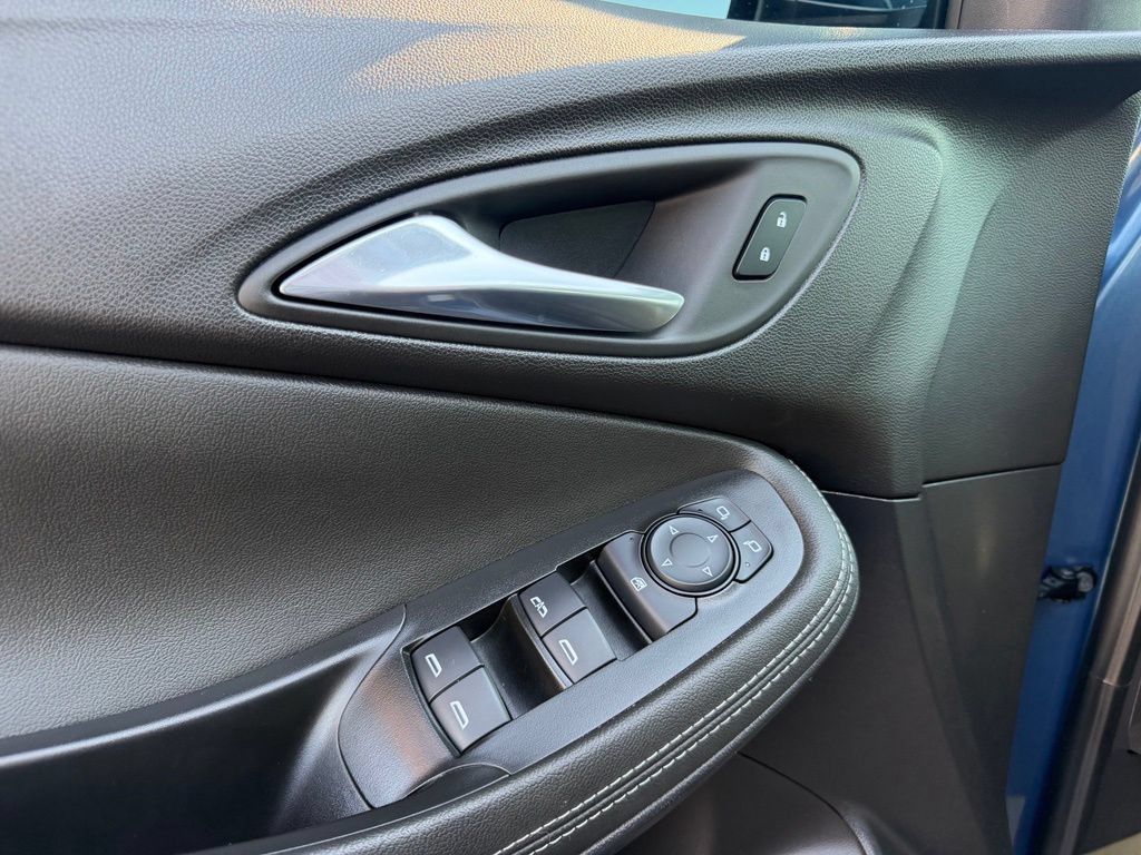 Used 2025 Buick Encore GX Preferred FWD image 24