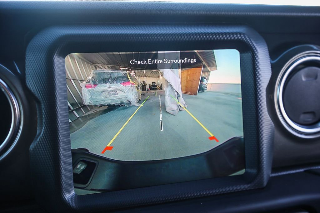 Certified 2023 Jeep Gladiator Overland image 24