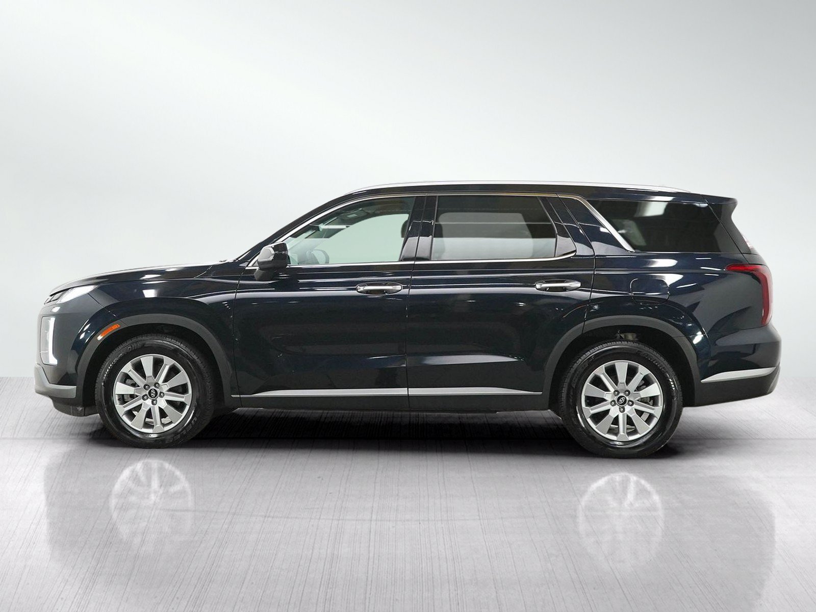 Used 2025 Hyundai Palisade SEL AWD/4WD image 2