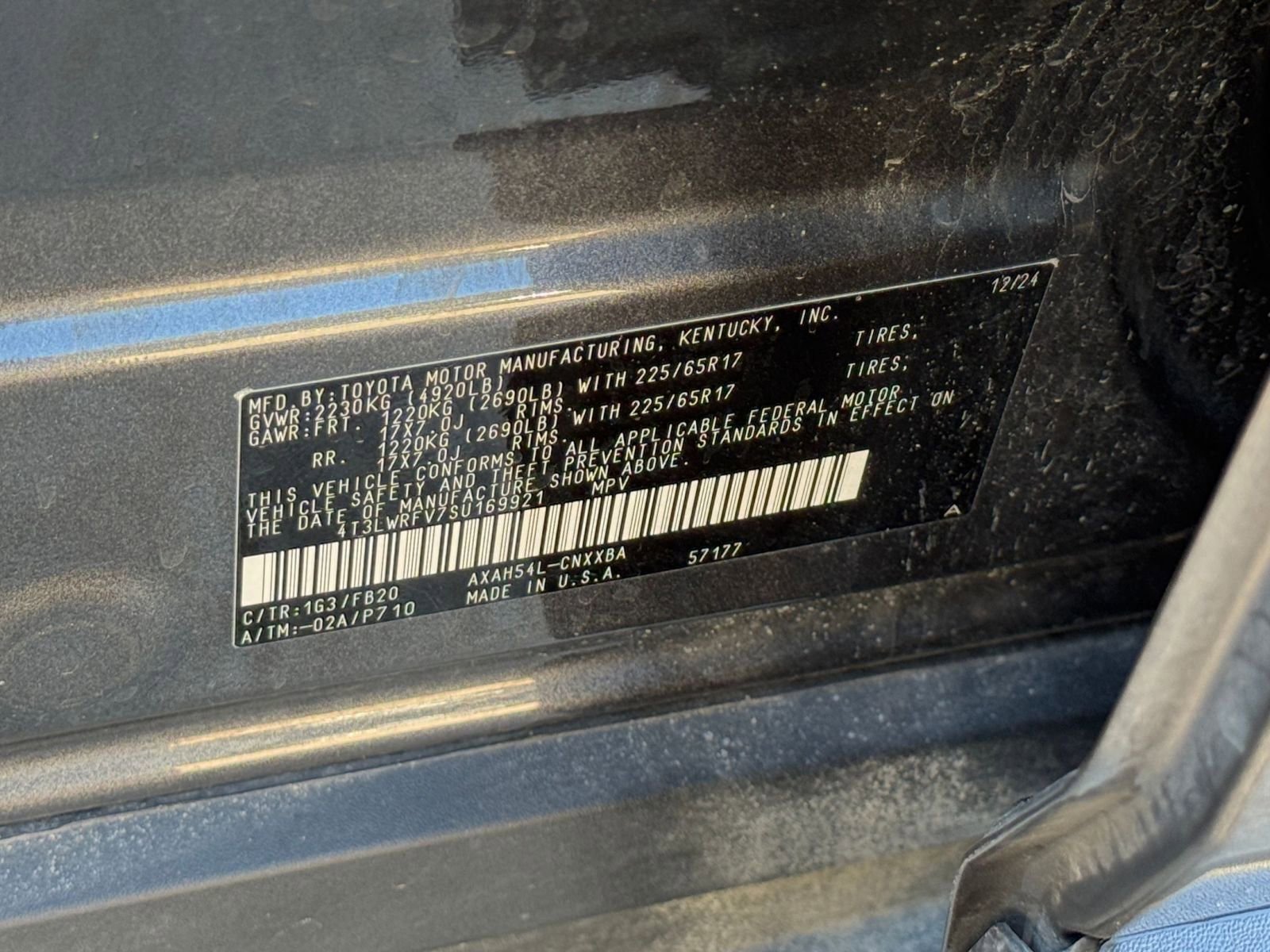 Used 2025 Toyota RAV4 LE image 29