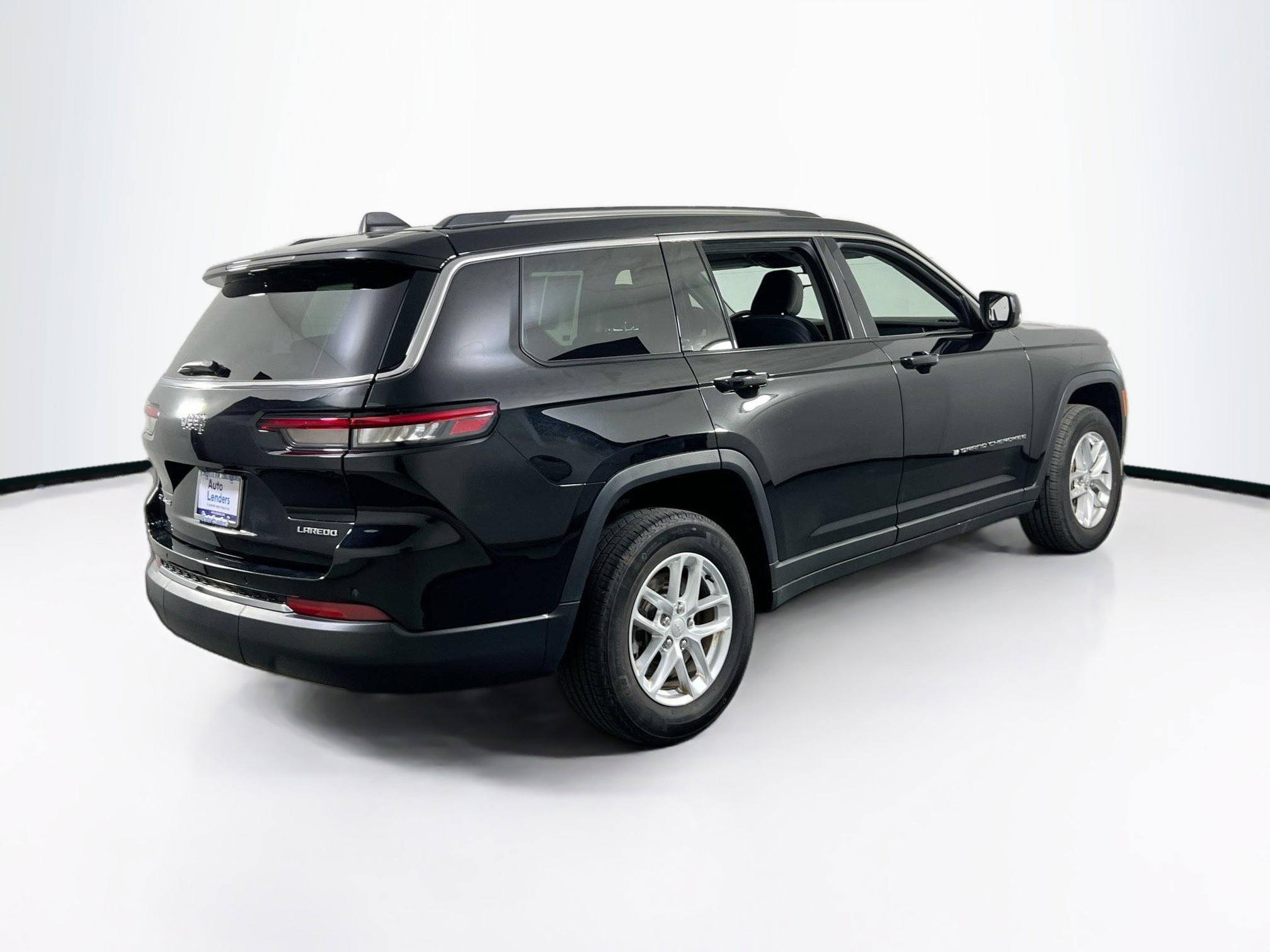 Used 2023 Jeep Grand Cherokee L Laredo w/ Luxury Tech Group I image 5