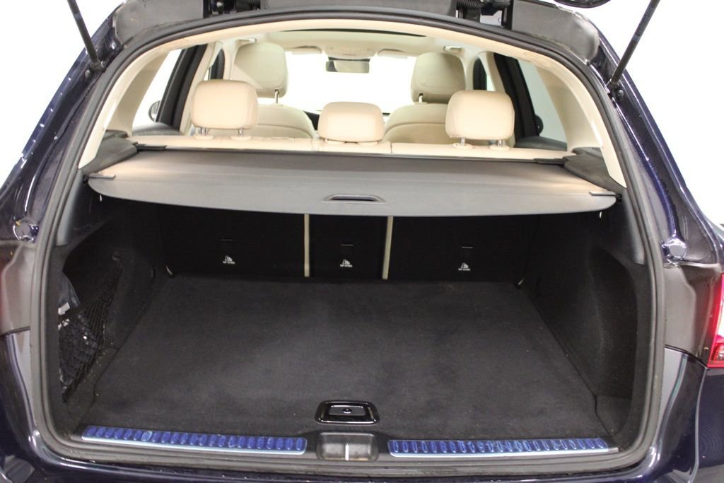 Certified 2022 Mercedes-Benz GLC 300 image 33