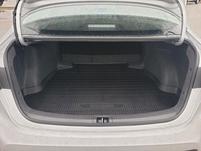 Used 2026 Toyota Corolla LE FWD image 7