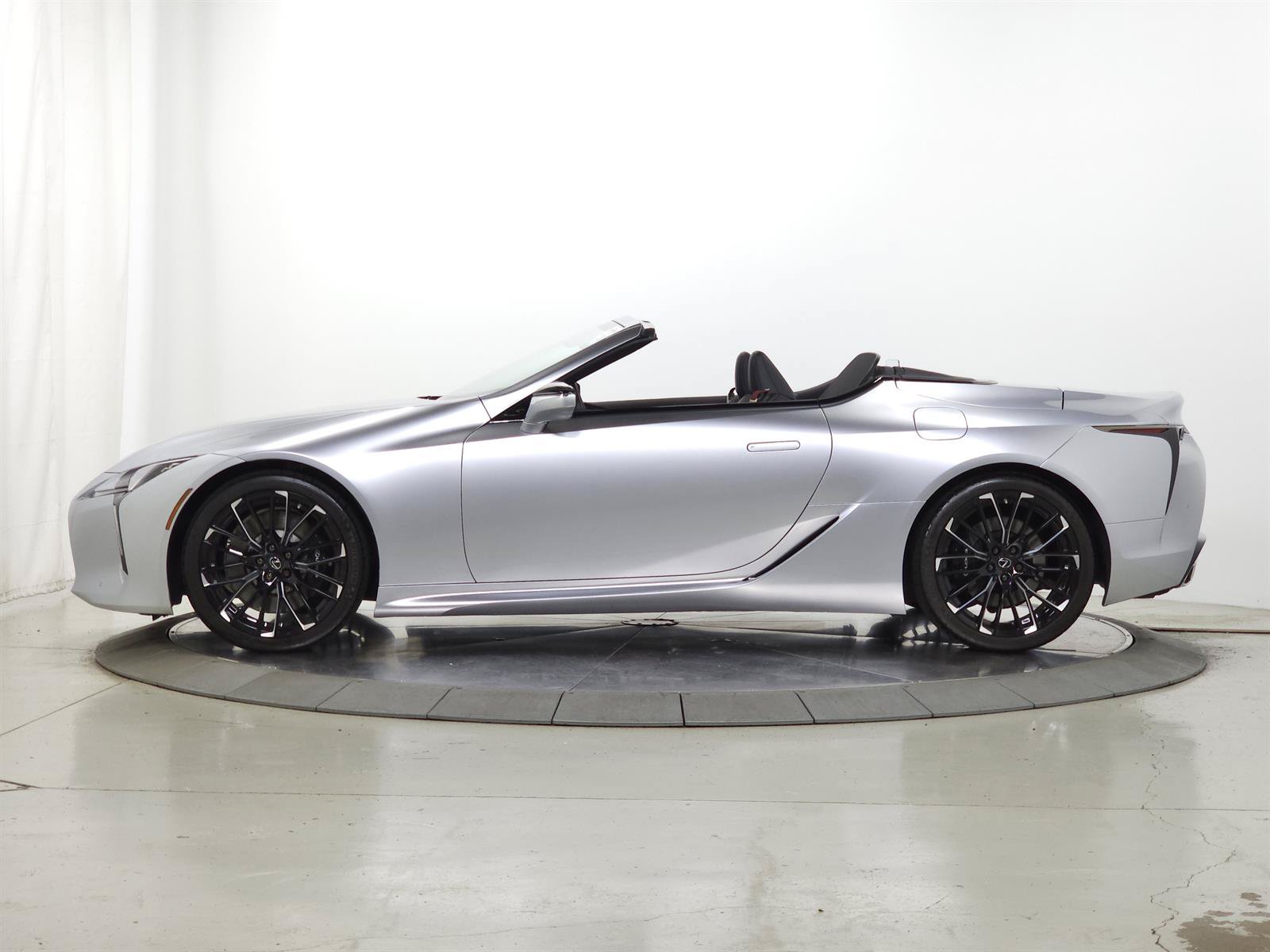 Used 2022 Lexus LC 500 Convert w/ Inspiration Series RWD image 5