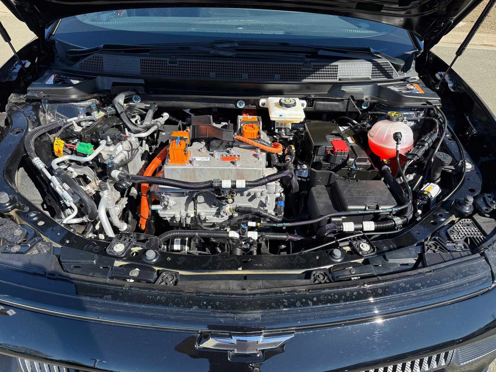 Used 2025 Chevrolet Equinox EV RS image 20