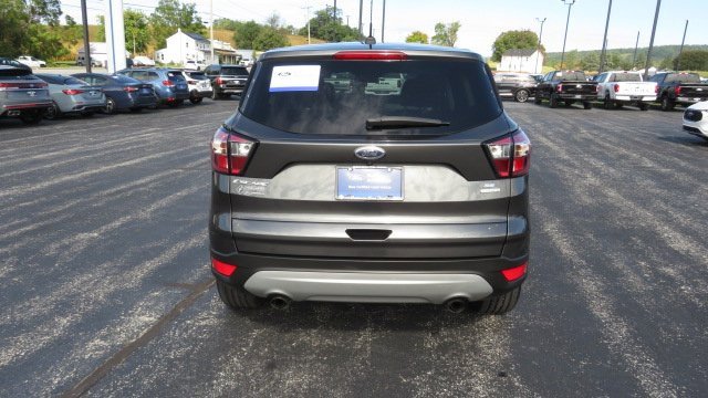 Certified 2017 Ford Escape SE image 15