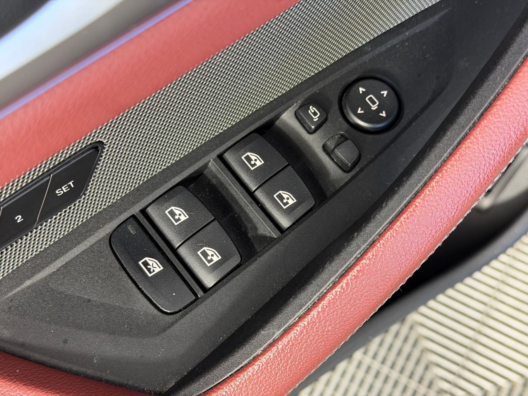 Used 2023 BMW i4 eDrive40 w/ M Sport Package image 23