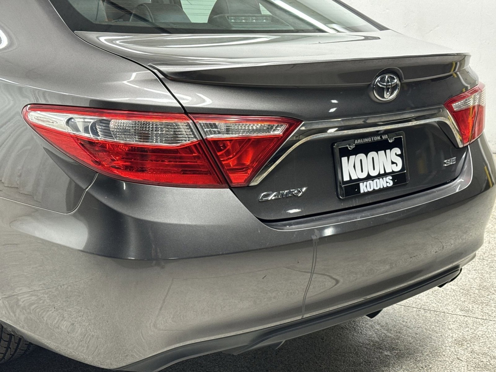 Used 2017 Toyota Camry SE image 30