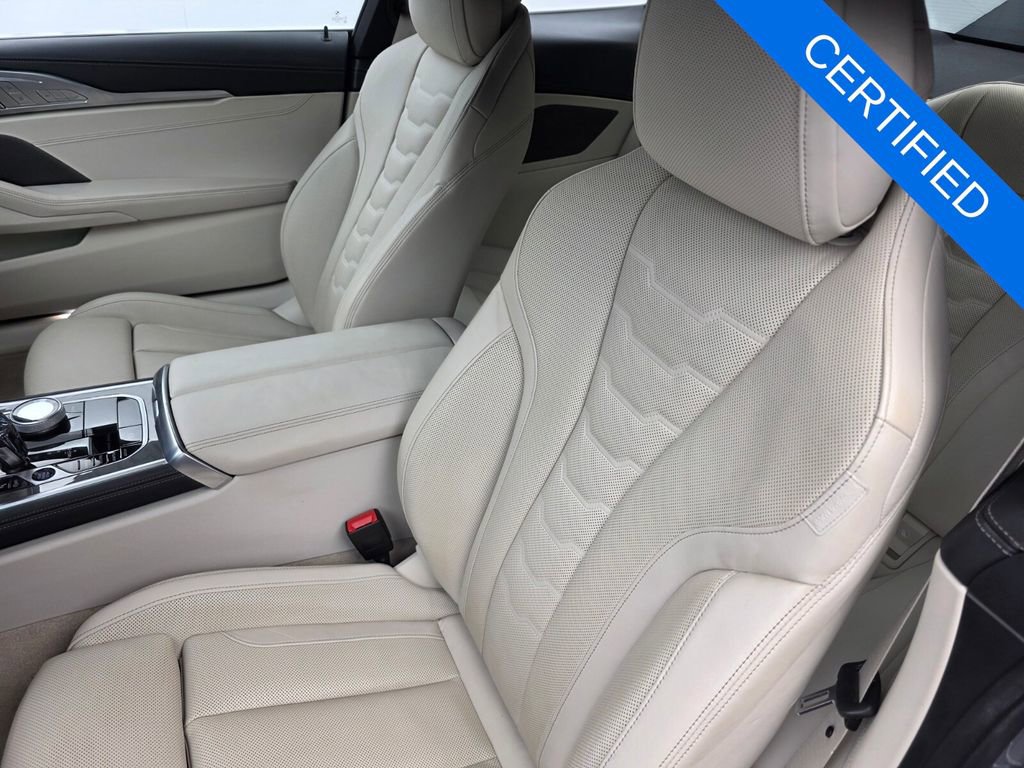 Used 2023 BMW 840i Coupe w/ M Sport Professional Package RWD image 11