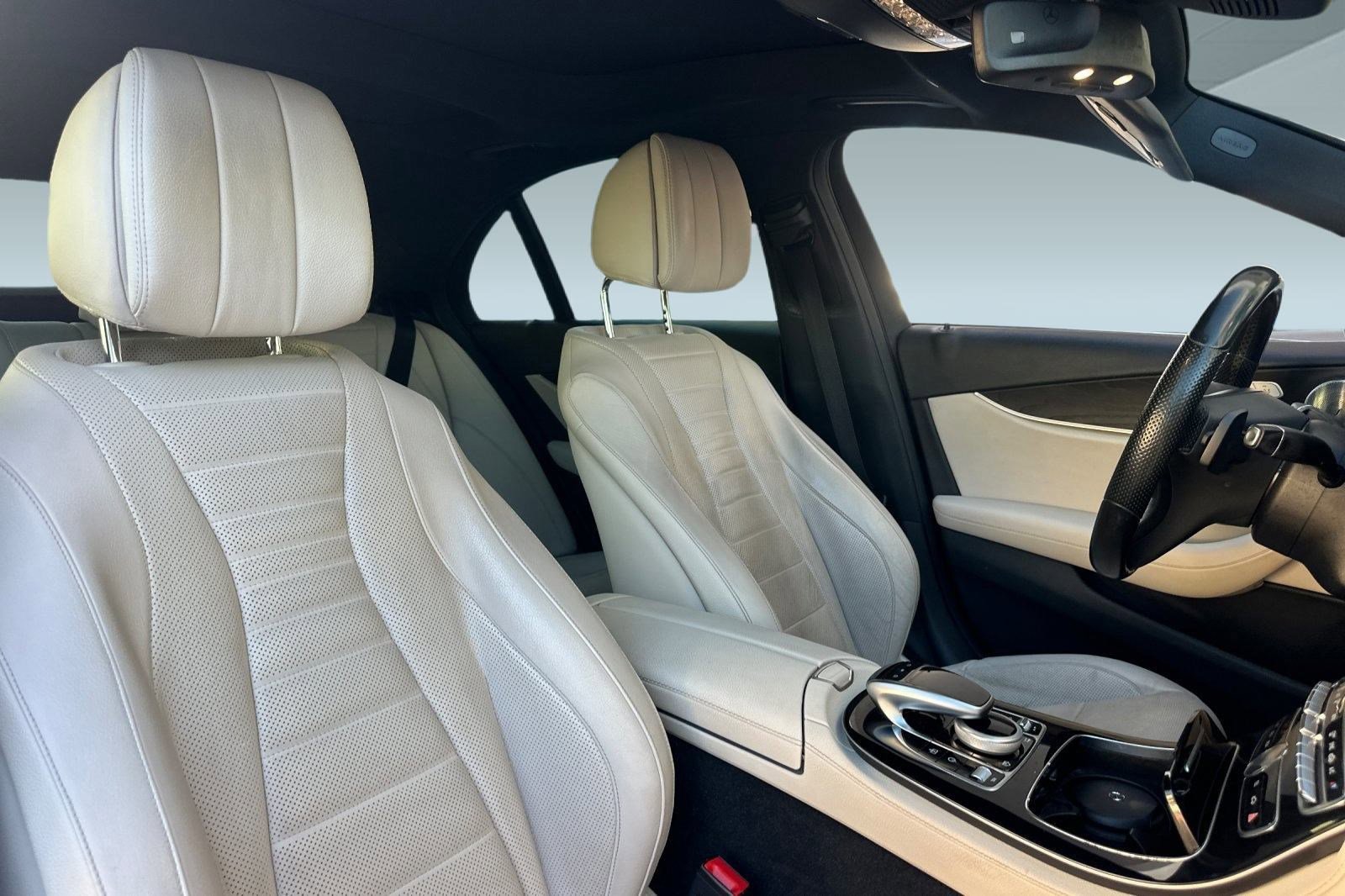 Used 2017 Mercedes-Benz E 300 4MATIC image 32