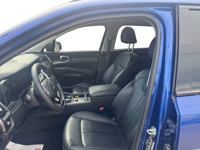 Used 2023 Kia Sorento S w/ Panoramic Sunroof Package FWD image 8