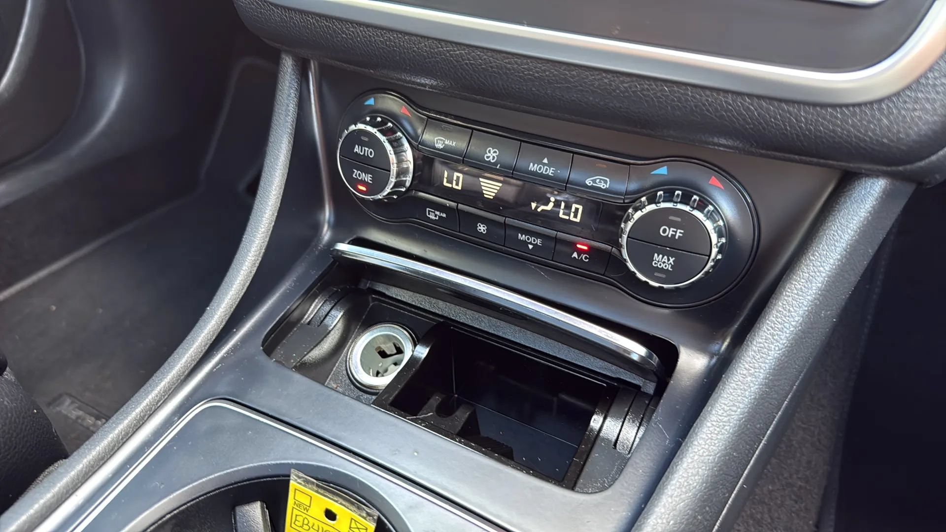 Used 2018 Mercedes-Benz GLA 250 4MATIC image 35