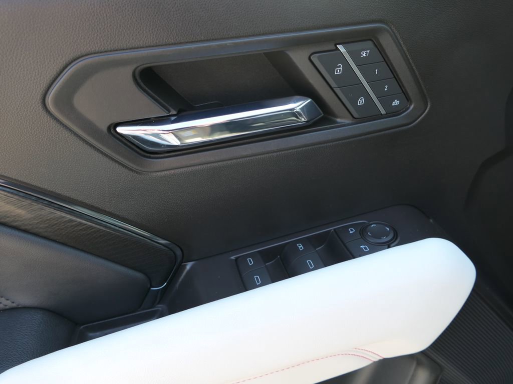 Used 2024 GMC Canyon AT4X image 14