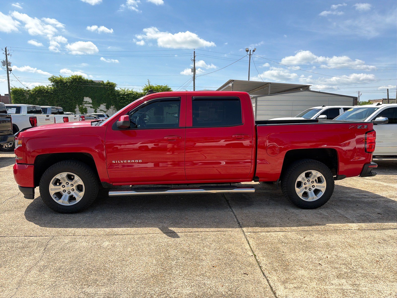 Used 2018 Chevrolet Silverado 1500 LT w/ All Star Edition AWD/4WD image 3