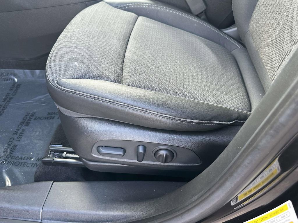 Certified 2023 Buick Encore GX Preferred w/ Cold Weather Comfort Package image 19