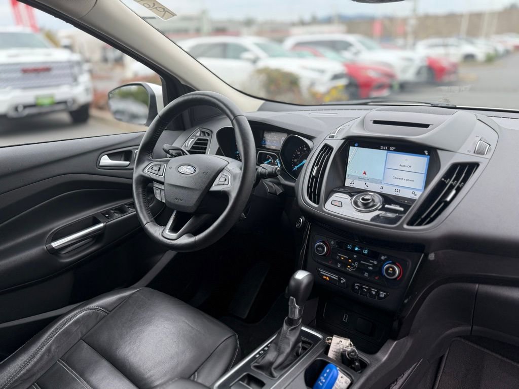 Used 2018 Ford Escape Titanium w/ Ford Safe & Smart Package image 21