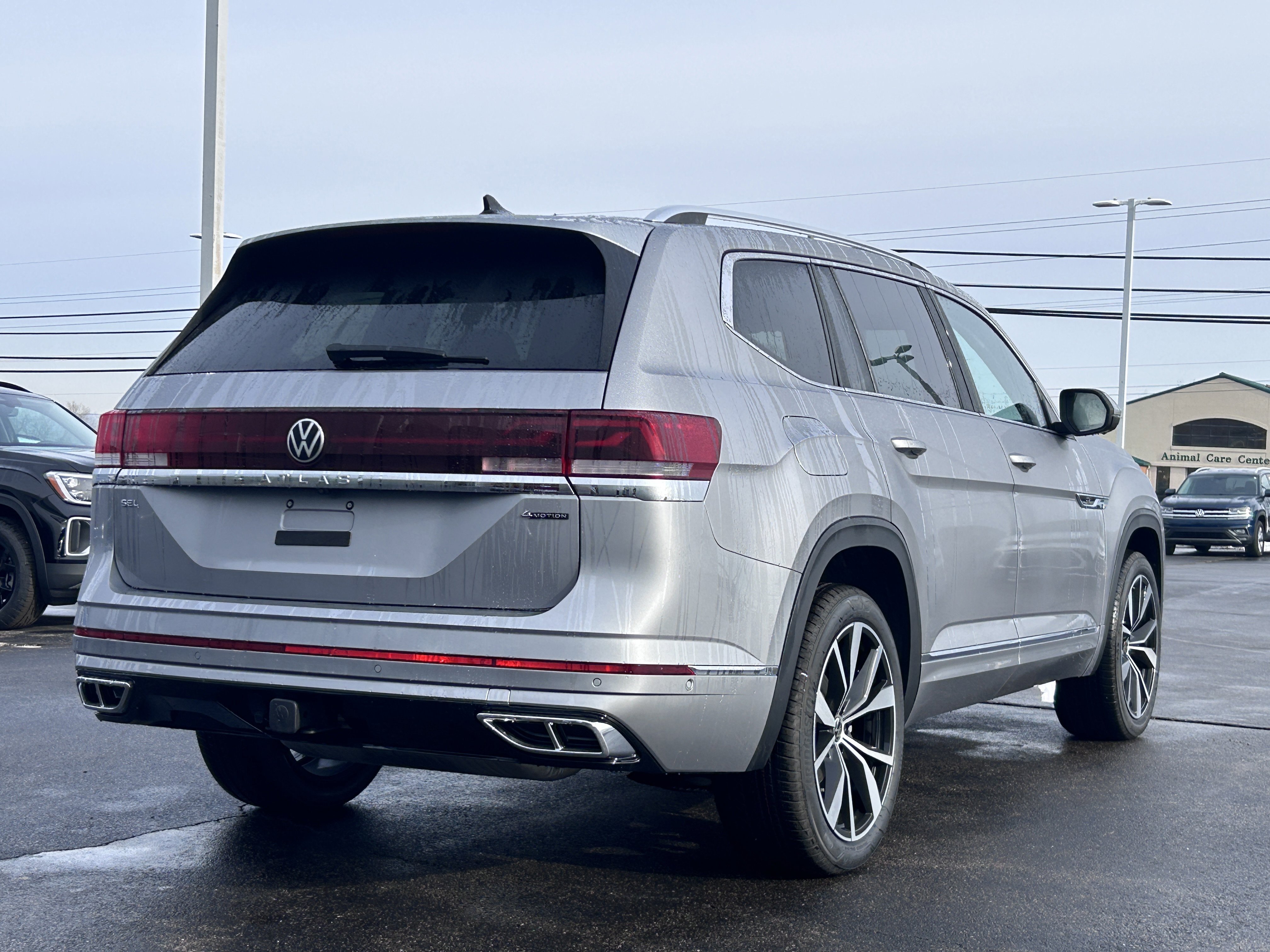 New 2026 Volkswagen Atlas SEL Premium R-Line image 7