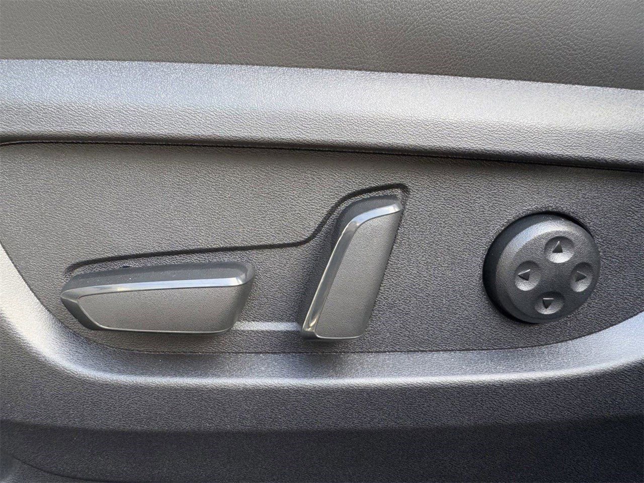 New 2025 INFINITI QX50 Sport image 24