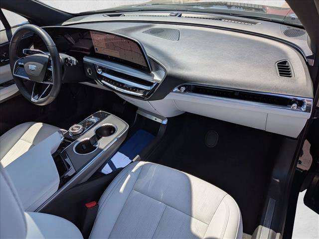 Used 2024 Cadillac Lyriq Luxury AWD/4WD image 22
