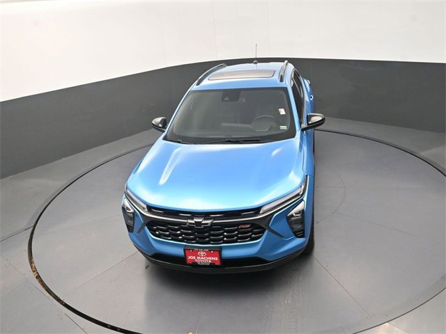 Used 2025 Chevrolet Trax RS w/ Sunroof Package image 23