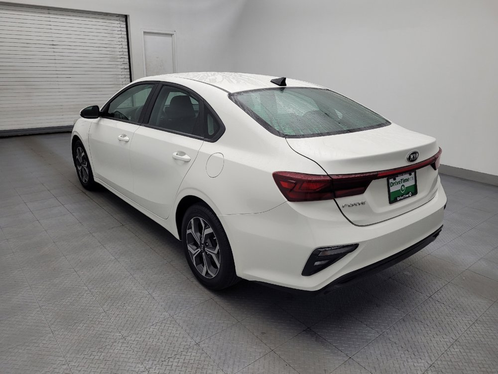 Used 2019 Kia Forte LXS FWD image 5