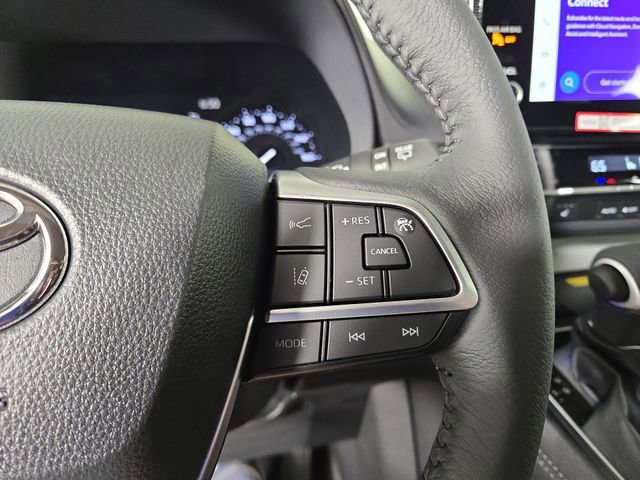 New 2025 Toyota Sienna XLE image 23