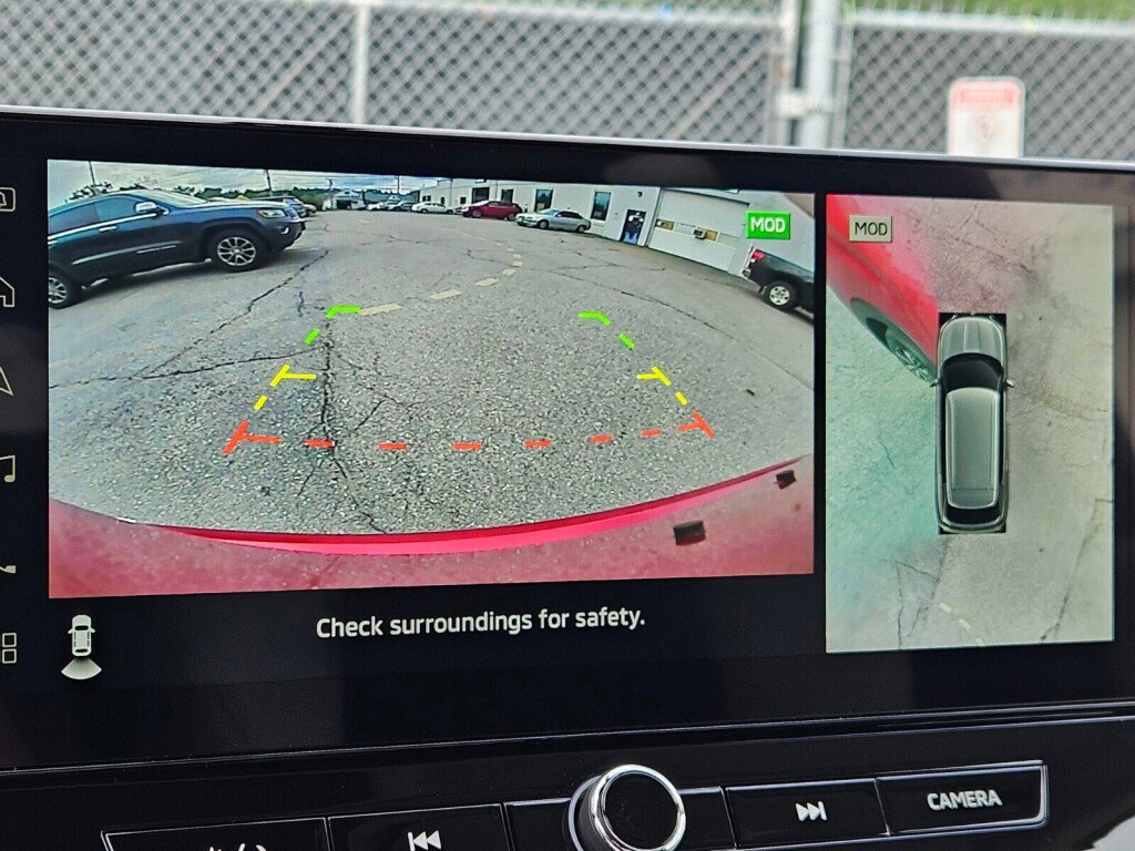 New 2025 Mitsubishi Outlander SE image 21