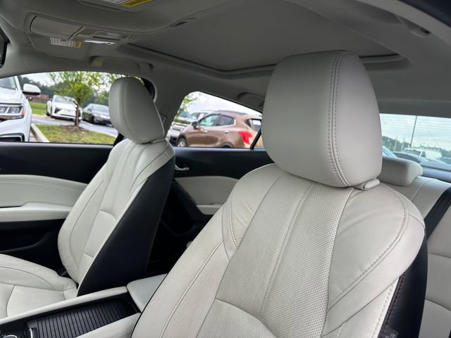 Used 2017 MAZDA MAZDA3 Grand Touring w/ Premium Equipment Package FWD image 15