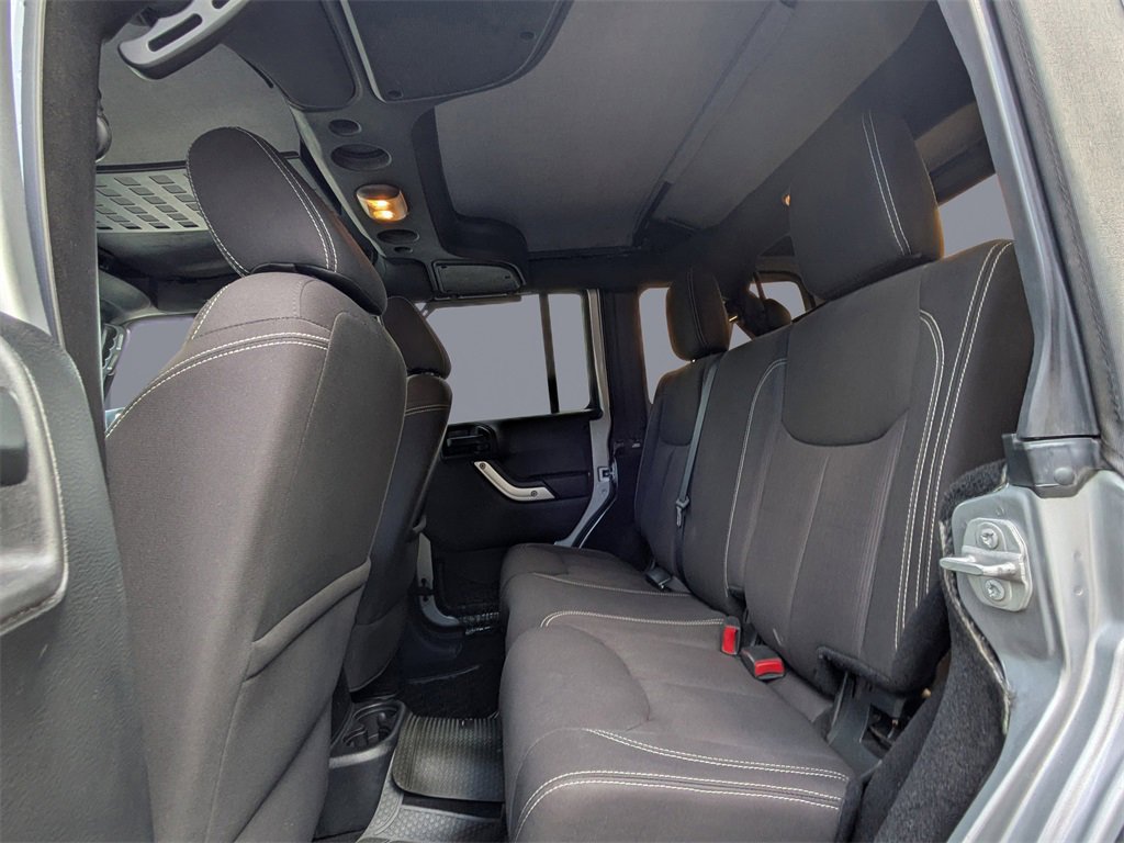 Used 2015 Jeep Wrangler Unlimited Sahara w/ Max Tow Package image 13