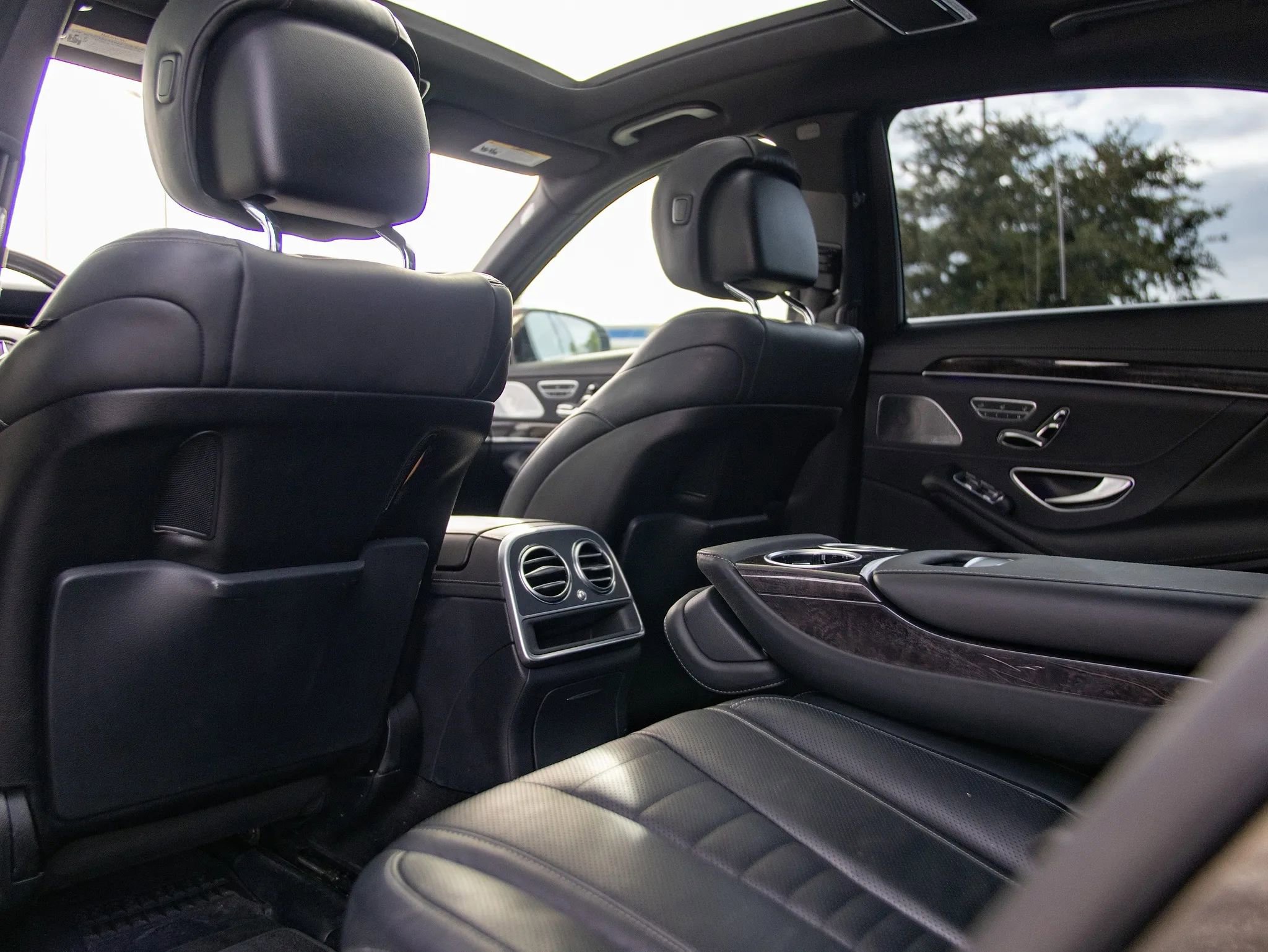 Used 2015 Mercedes-Benz S 550 Sedan image 28