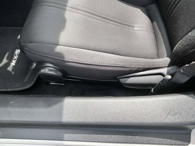Used 2023 MAZDA MX-5 Miata Sport RWD image 16