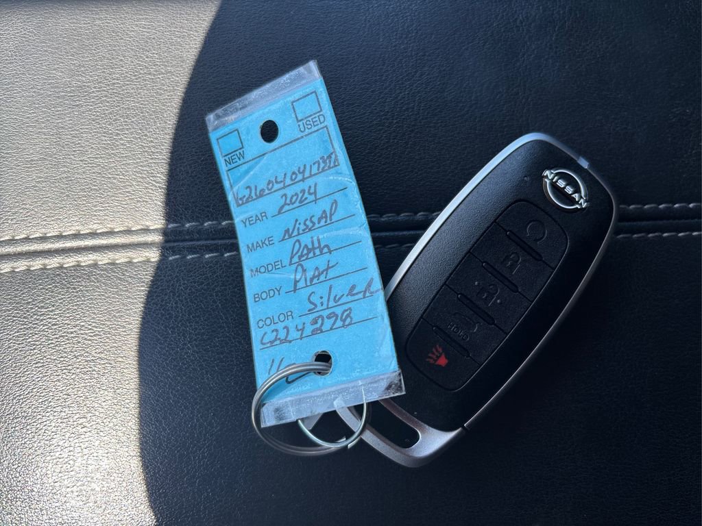 Certified 2024 Nissan Pathfinder Platinum w/ Cargo Package image 43