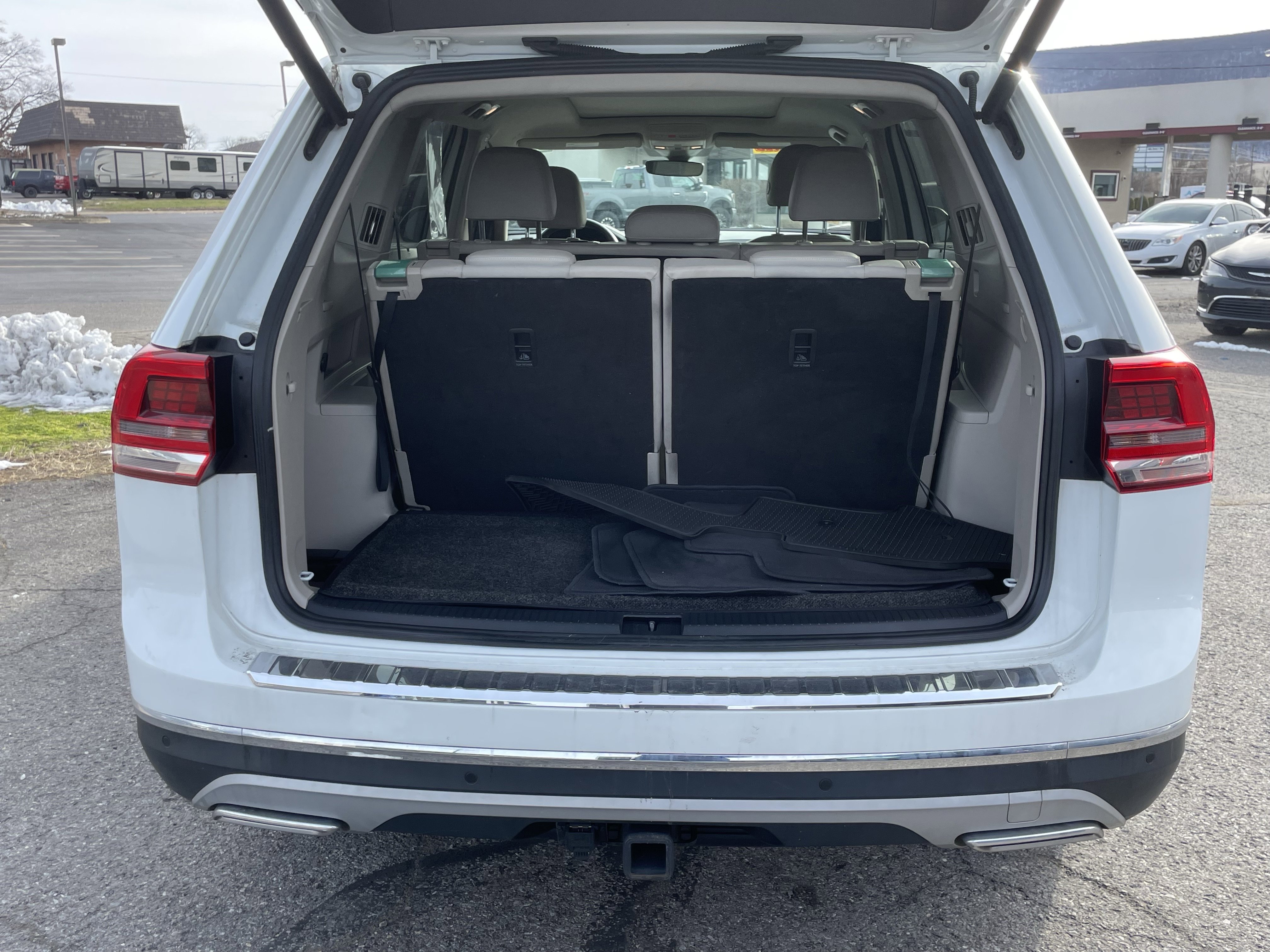 Used 2019 Volkswagen Atlas SEL image 5