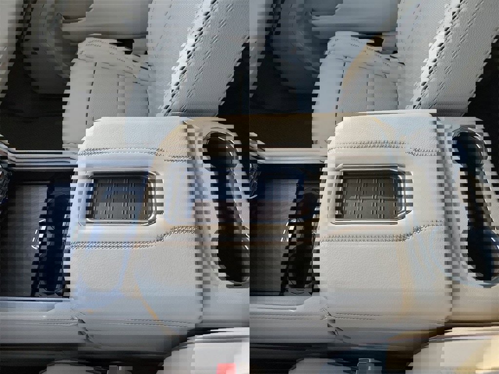 Used 2022 GMC Yukon Denali image 22