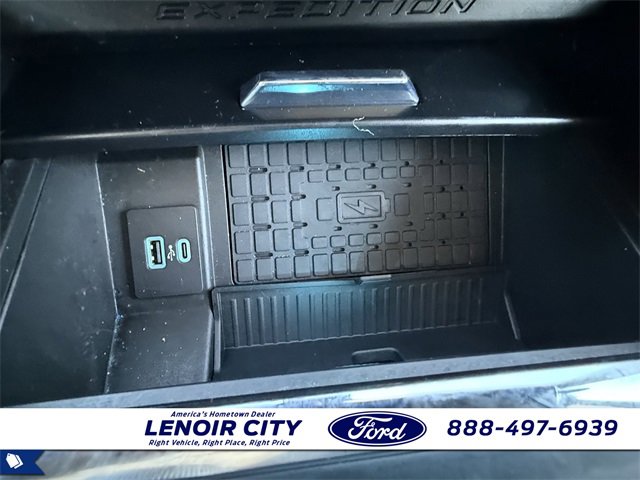 Used 2024 Ford Expedition XLT image 20