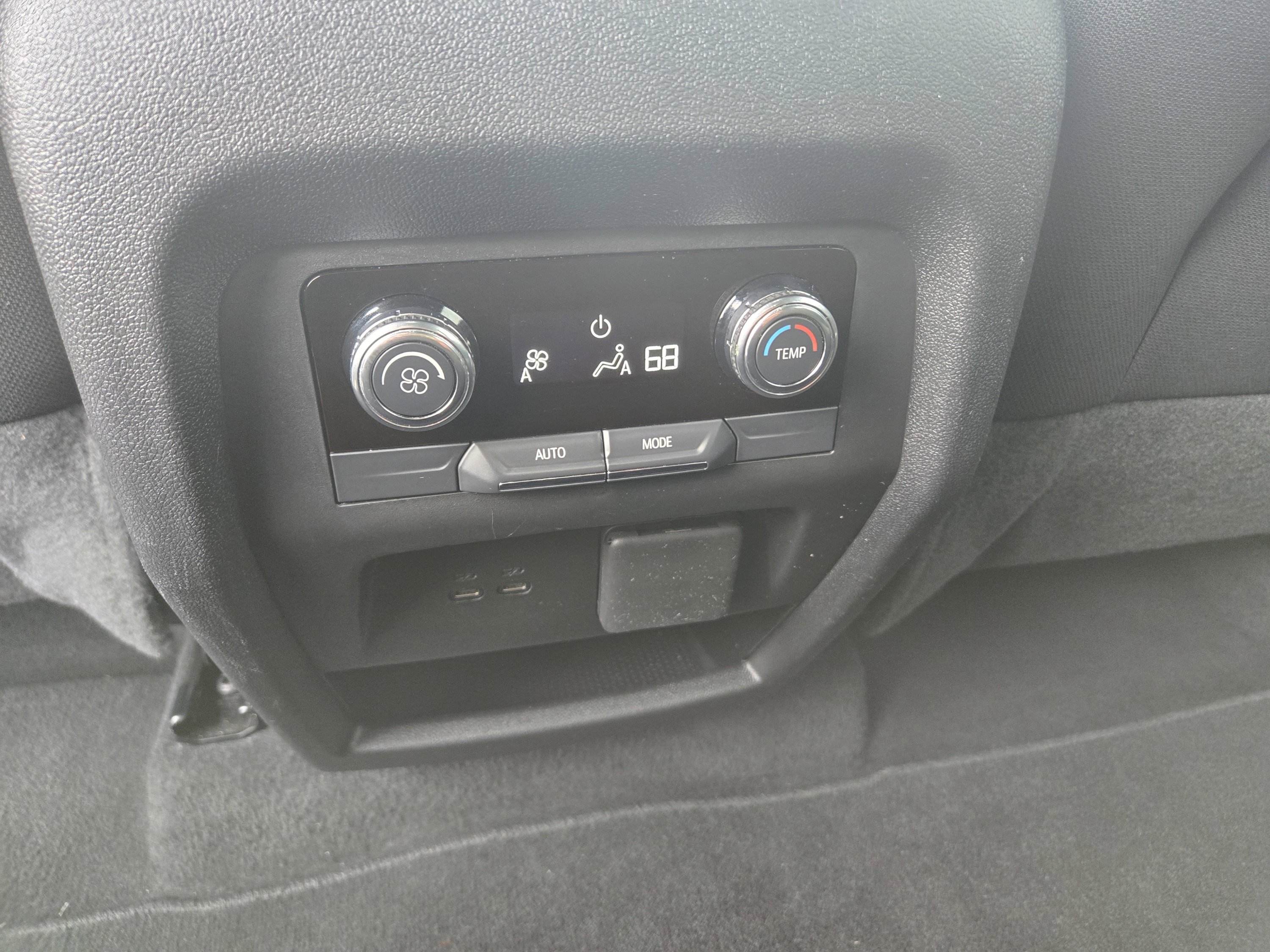 Used 2025 GMC Acadia Elevation image 28