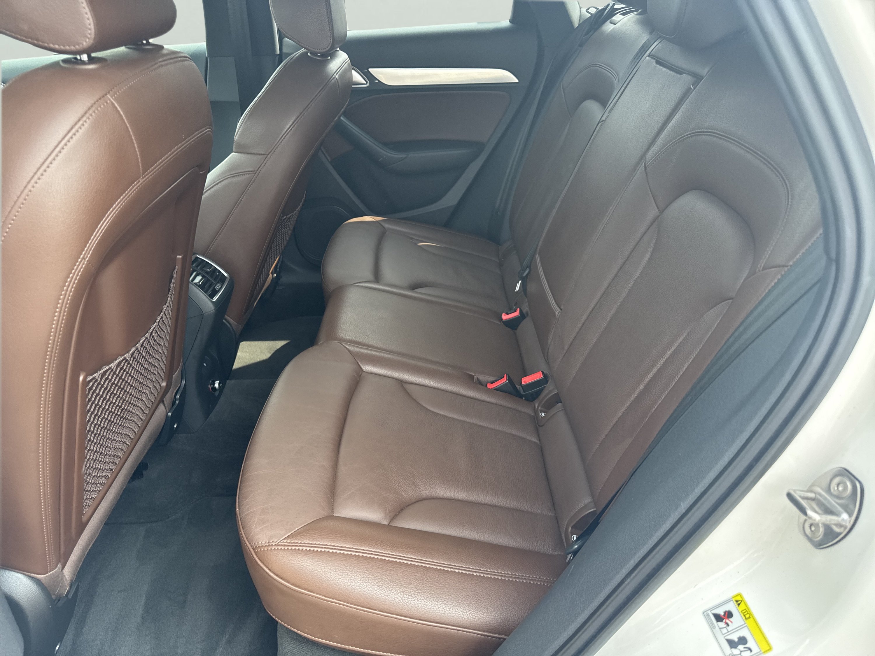 Used 2018 Audi Q3 2.0T Premium Plus w/ Premium Plus Package AWD/4WD image 21
