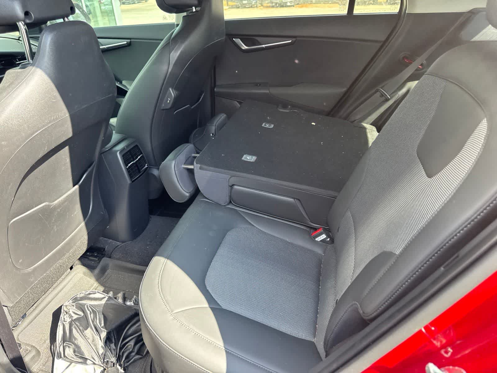 Certified 2023 Kia Niro EX FWD image 10