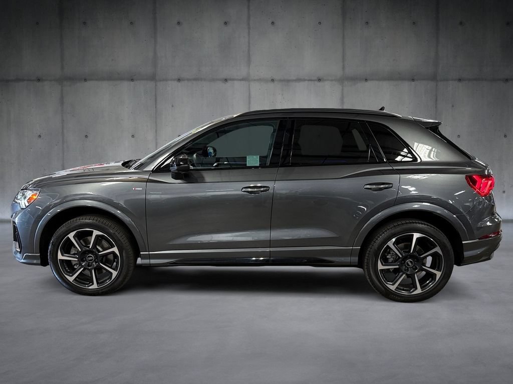 Used 2025 Audi Q3 2.0T Premium Plus w/ Premium Plus Package AWD/4WD image 2